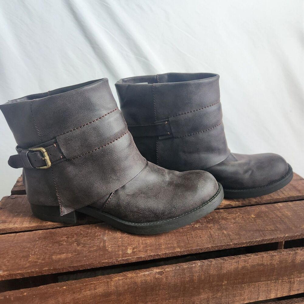 Rocket Dog Ankle Boots Woman’s Size 10 Fold Over Top Booties Buckle Gray Stylish